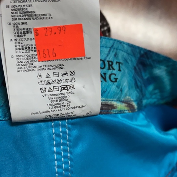 NWOT Reef Board Shorts - Picture 11 of 11